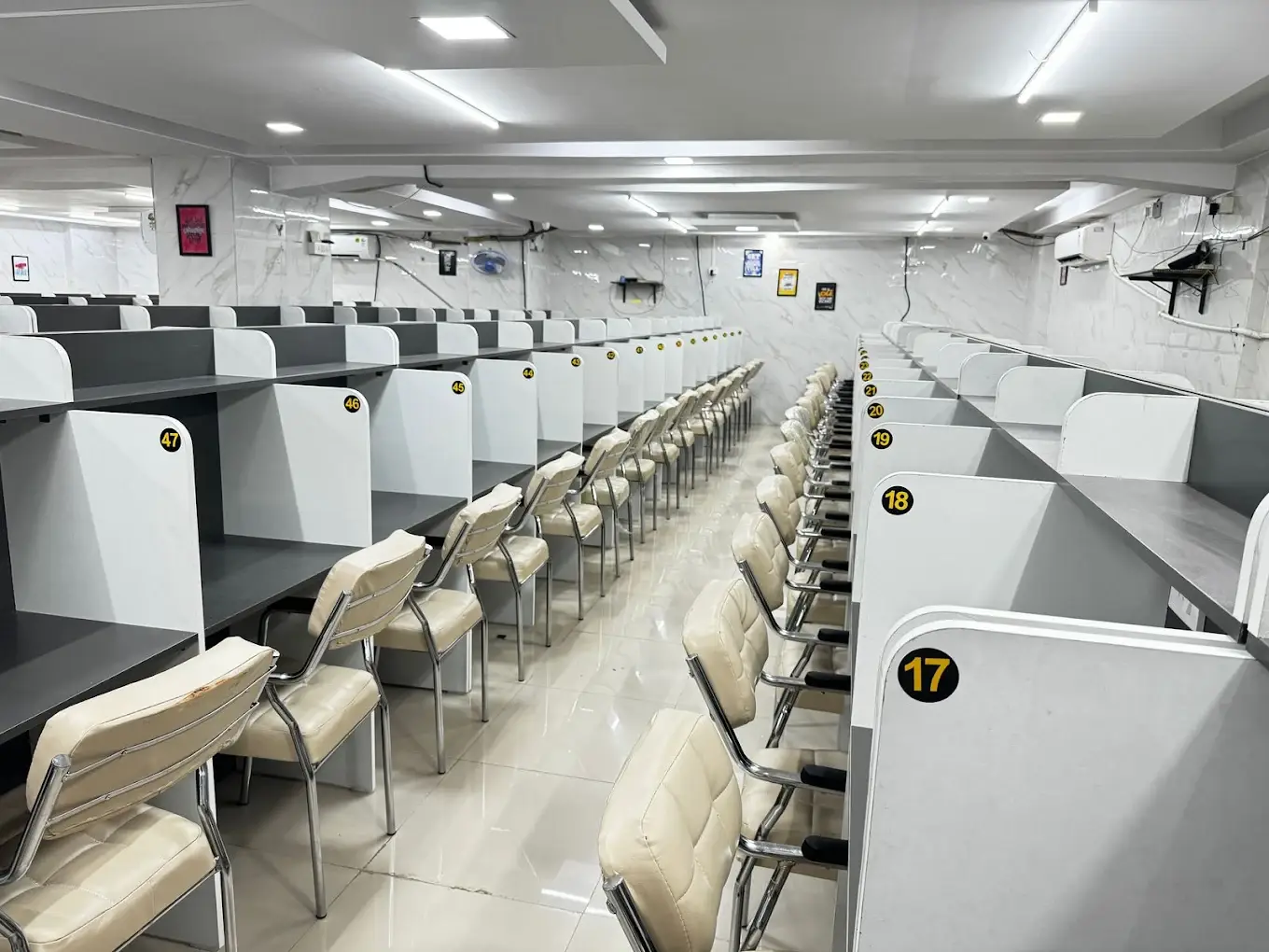 READERS HUB LIBRARY