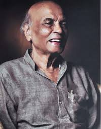 कवी विंदा करंदीकर