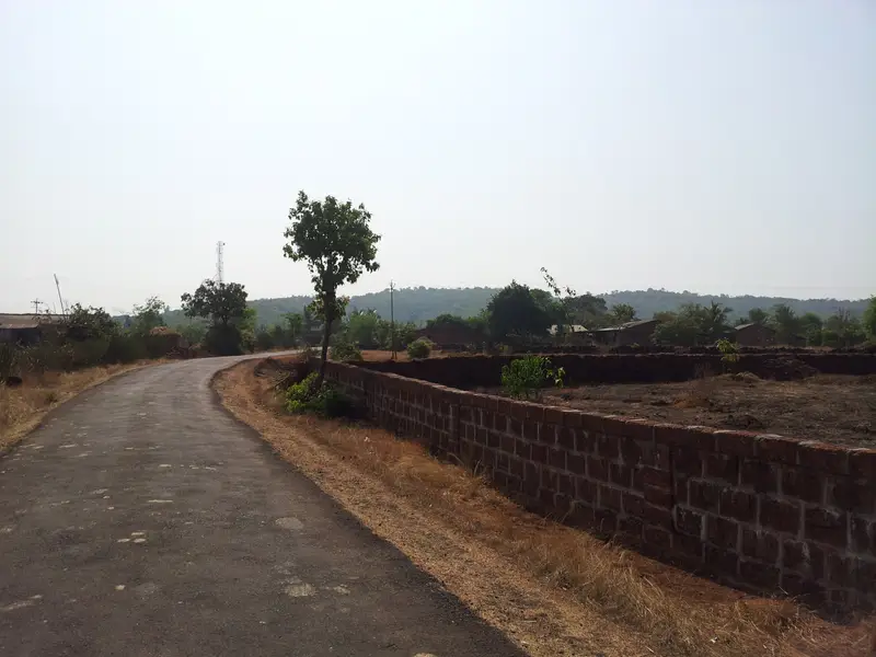 10. पहिले वादमुक्त गाव : कापडगाव (रत्नागिरी)